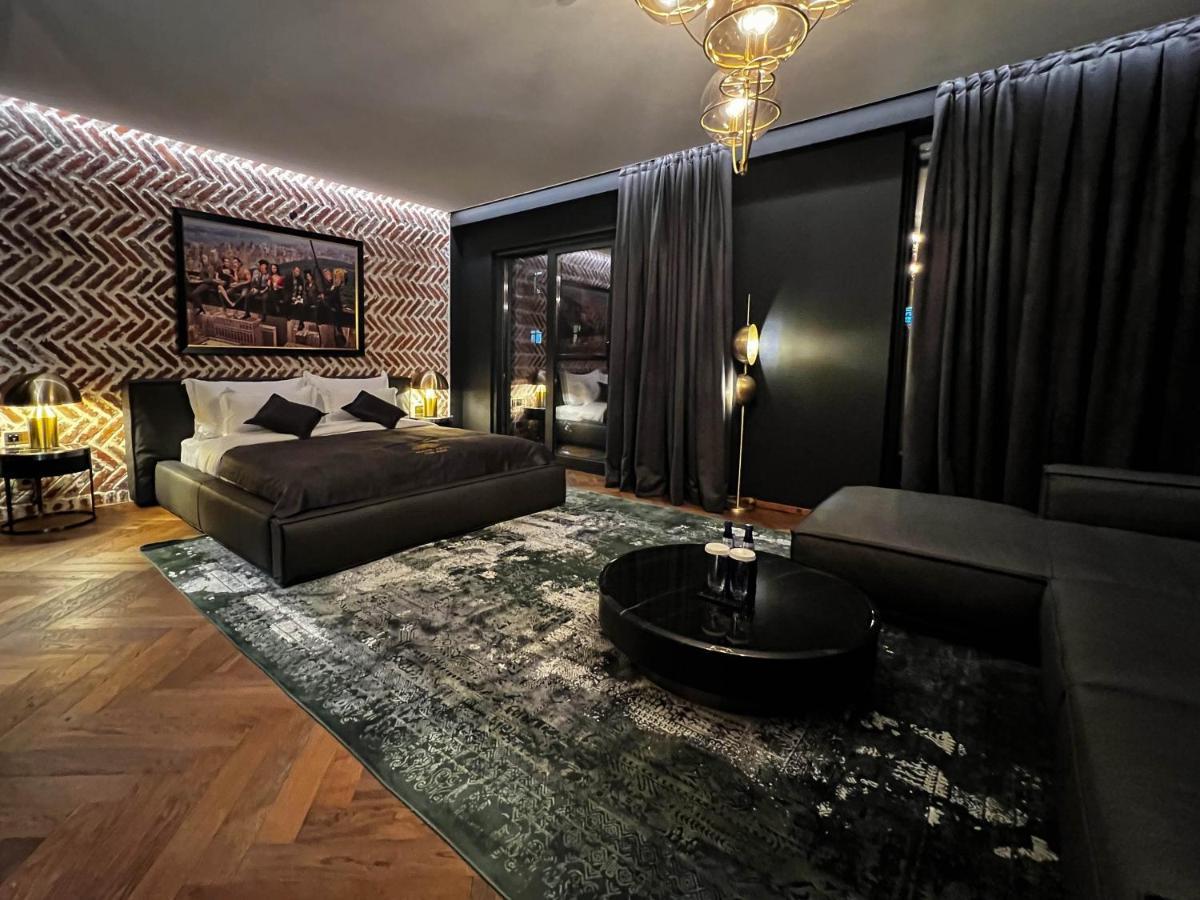 巴统 Mandarin Club House酒店 外观 照片