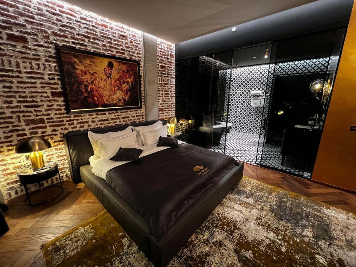 巴统 Mandarin Club House酒店 外观 照片