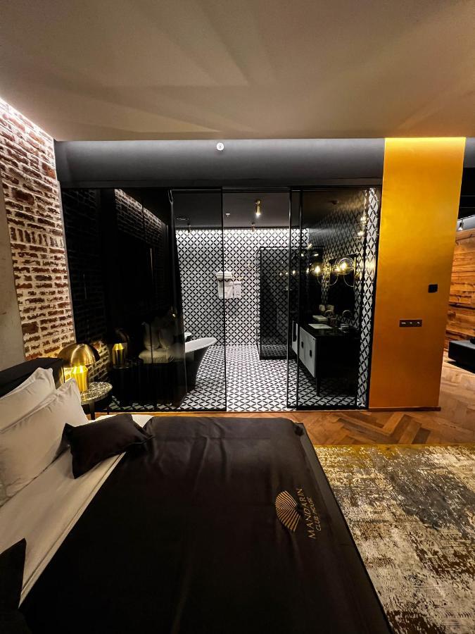 巴统 Mandarin Club House酒店 外观 照片