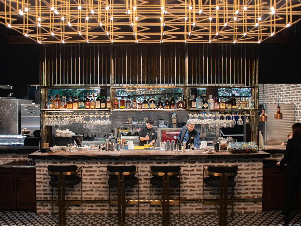 巴统 Mandarin Club House酒店 外观 照片