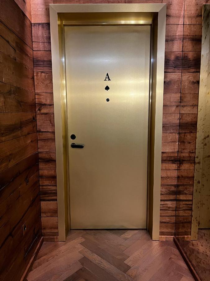 巴统 Mandarin Club House酒店 外观 照片