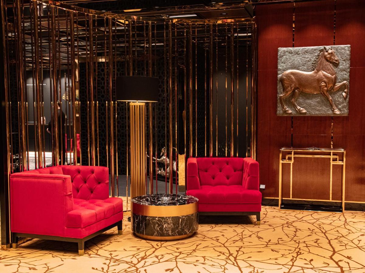 巴统 Mandarin Club House酒店 外观 照片